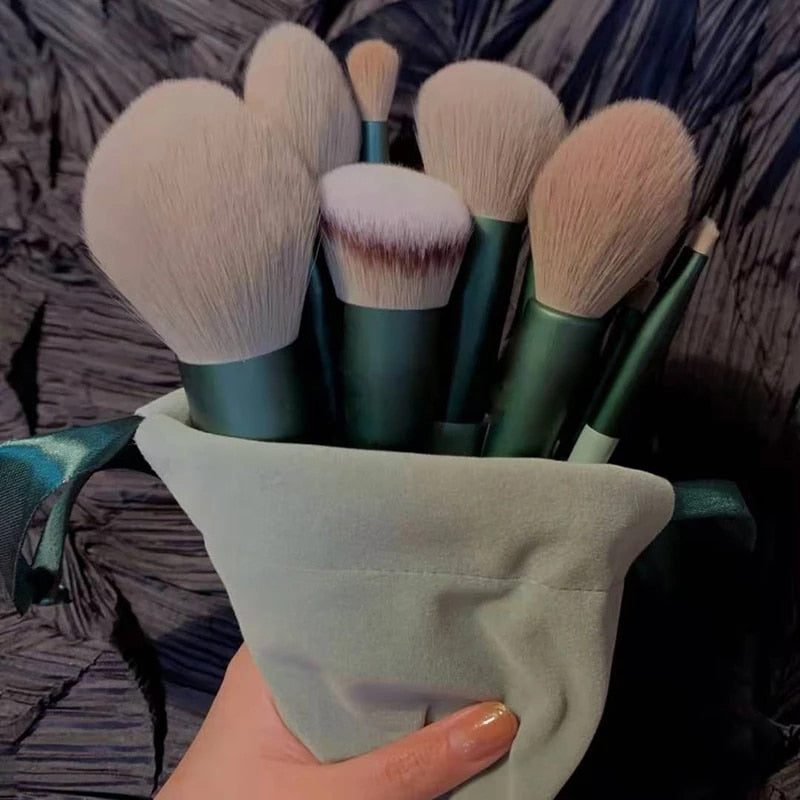 Conjunto de pincéis de maquiagem macio e macio de 13 peças para cosméticos  Makeup brush ferramenta de beleza