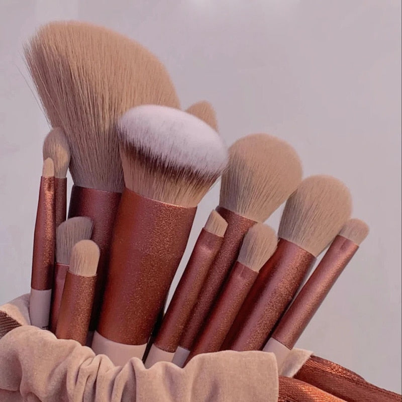 Conjunto de pincéis de maquiagem macio e macio de 13 peças para cosméticos  Makeup brush ferramenta de beleza