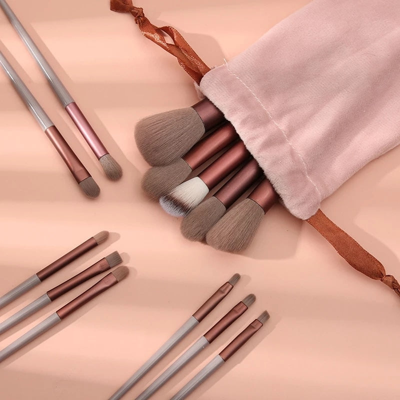 Conjunto de pincéis de maquiagem macio e macio de 13 peças para cosméticos  Makeup brush ferramenta de beleza